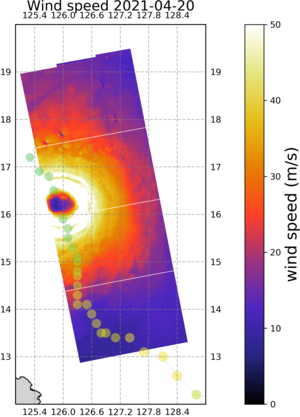 Vitesses des vents dérivées de radar à synthèse d'ouverture (SAR) et trajectoire du typhon le 20 avril 2021. La vitesse récupérée à partir de la rugosité de surface du SAR était supérieure à 65 m/s ce jour-là ; voir l'animation du 16 au 24 avril en cliquant sur l'image (Vents SAR : projet CYMS (CLS/Ifremer pour l'ESA), contient des données Copernicus Sentinel modifiées, trajectoire du typhon d'après les données Best Track de l'Agence météorologique japonaise ; tracé Aviso).
